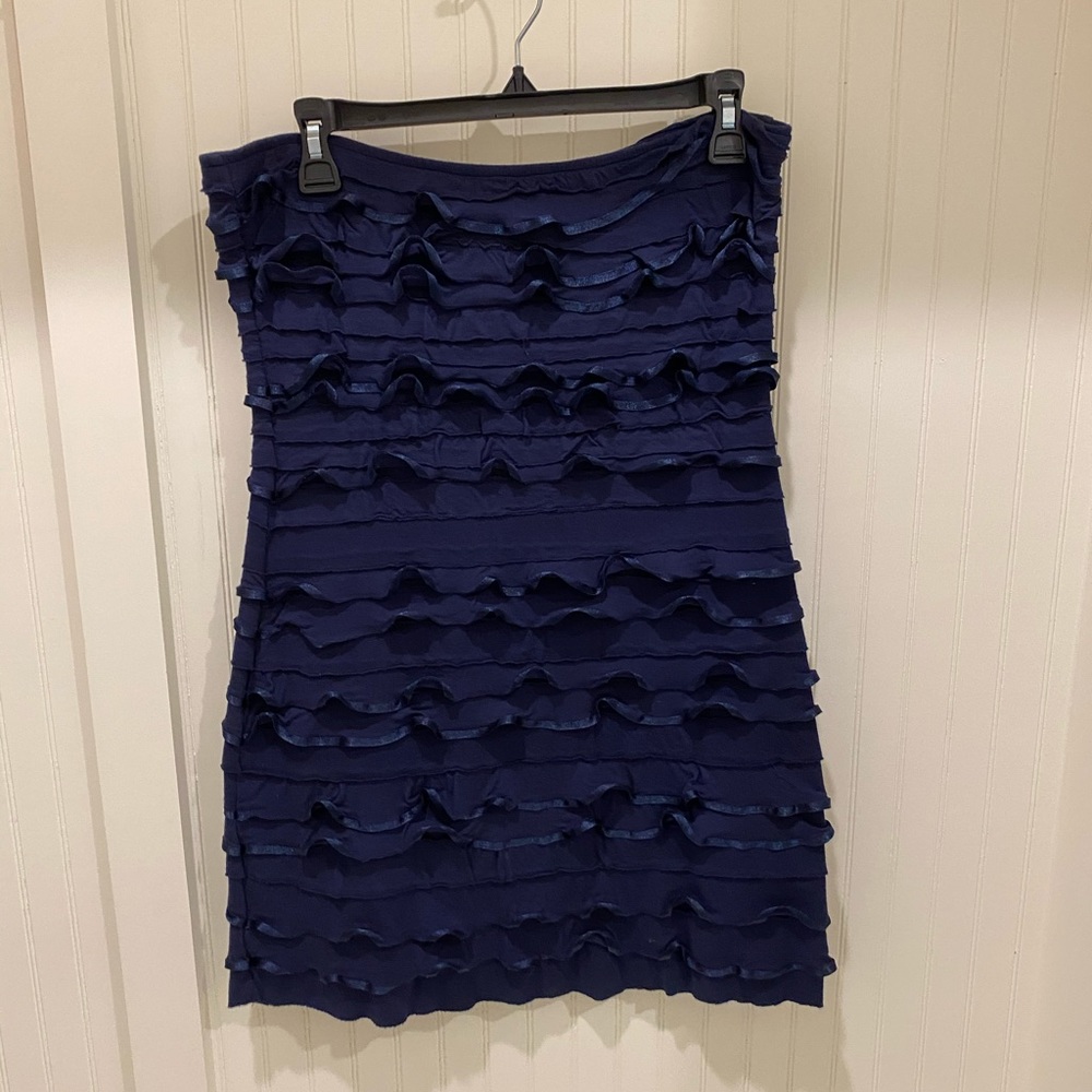 Strapless navy blue ruffle dress